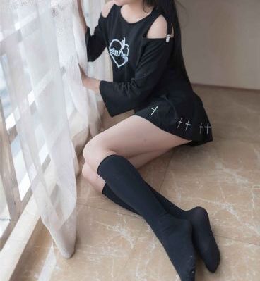 亚洲区自拍_HD电影完整版