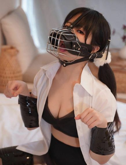 在车里被弄了H野战高H漫画_完整无删减版