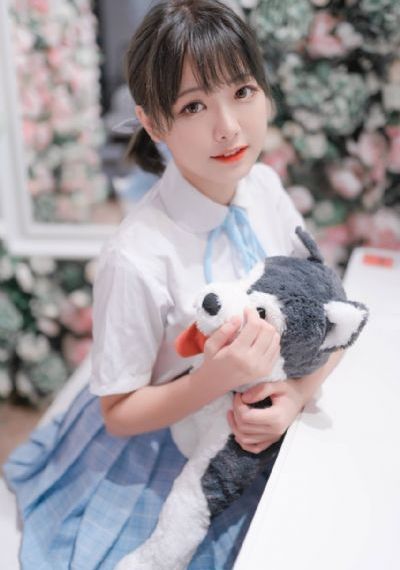 蓝月亮无下装舞蹈_DVD电影在线观看