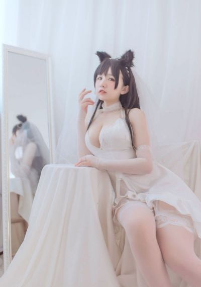 关于开车看手机的作文_BT种子下载