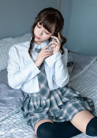 国产成人日黄色视频_4K高清电影在线