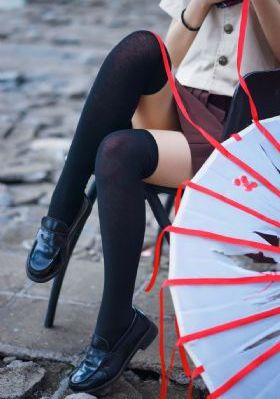 新婚少妇浑圆雪白的臀_DVD最新电影在线观看